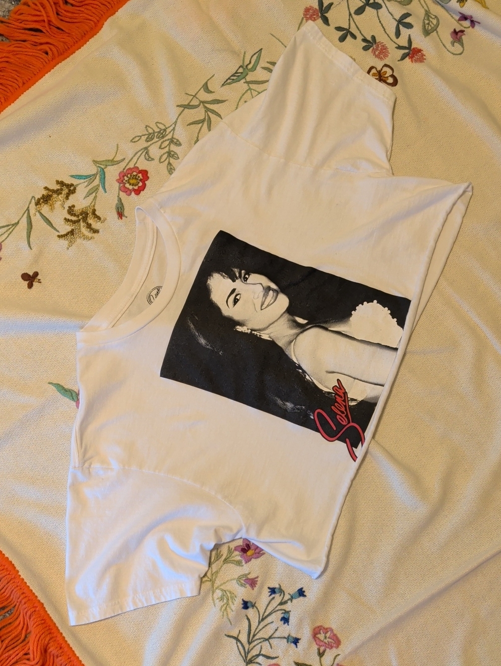 Selena Graphic Crop Tee - White